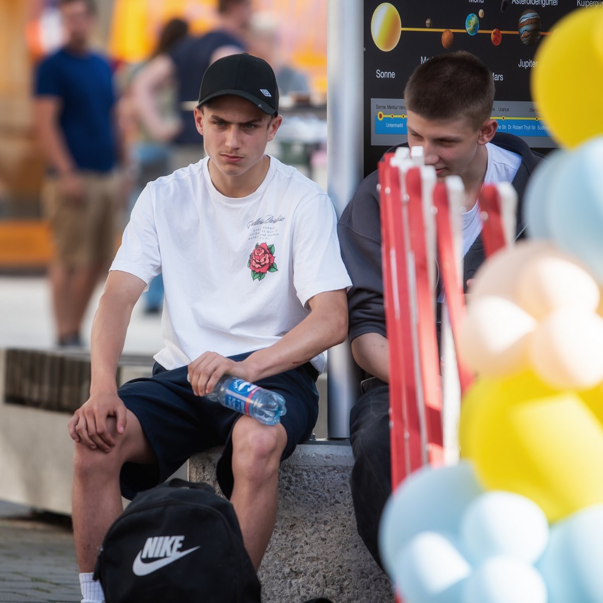 Austausch zwischen jungen Menschen und Verantwortlichen